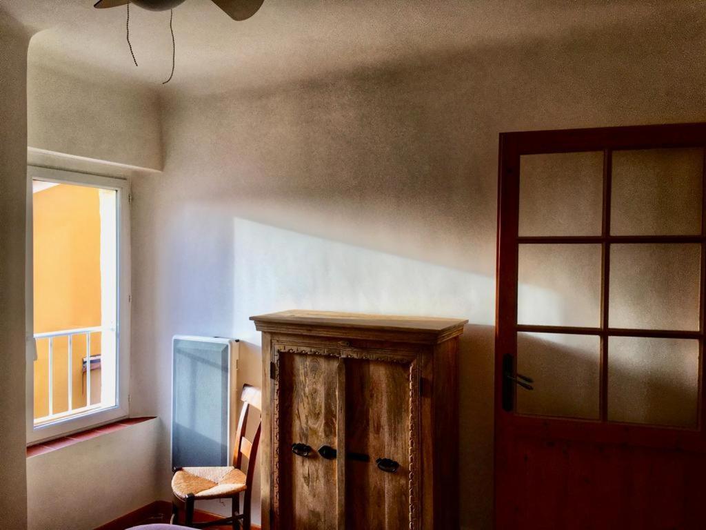 La Maison De Lily, Cosy Dans Le Vieux-Hyeres, Parking Gratuit Hyères Exterior foto